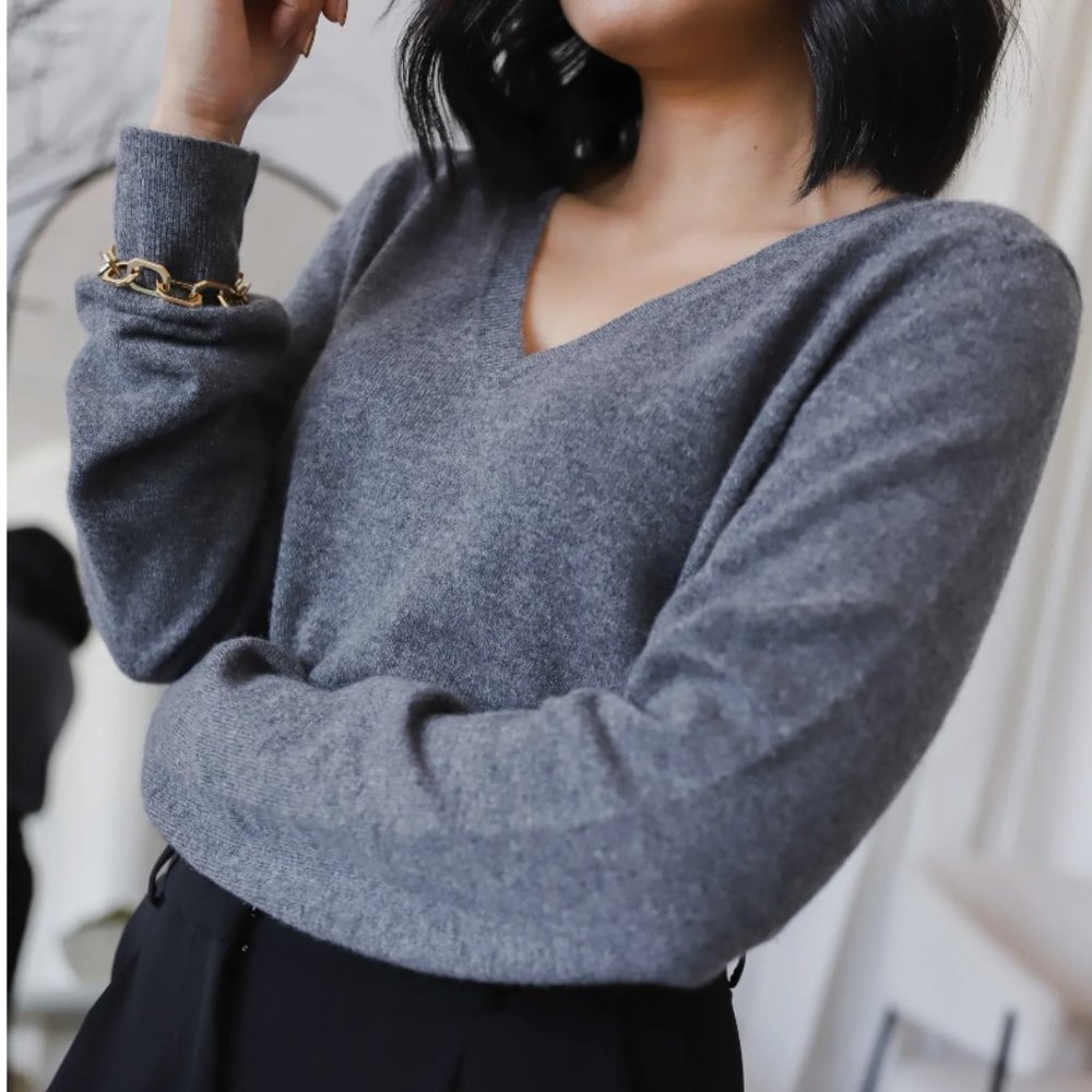 Halogen Cashmere V-Neck Sweater